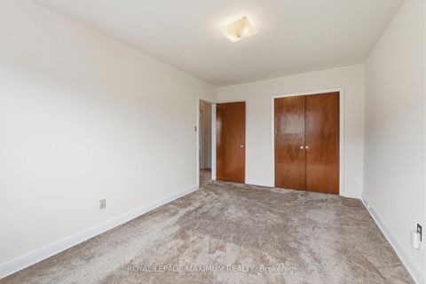 Photo 15 at 65 Magellan Drive, Jane Heights, Toronto