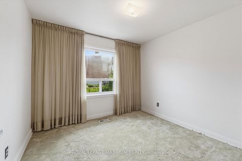 Photo 16 at 65 Magellan Drive, Jane Heights, Toronto