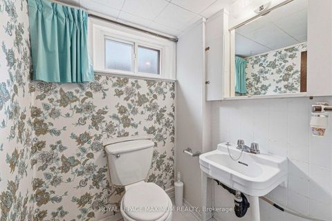 Photo 23 at 65 Magellan Drive, Jane Heights, Toronto