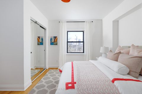 Photo 33 at 264 Oriole Parkway, Eglinton, Toronto