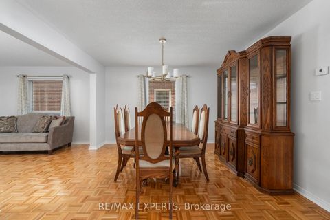 Photo 9 at 31 Monteith Crescent, Maple, Vaughan