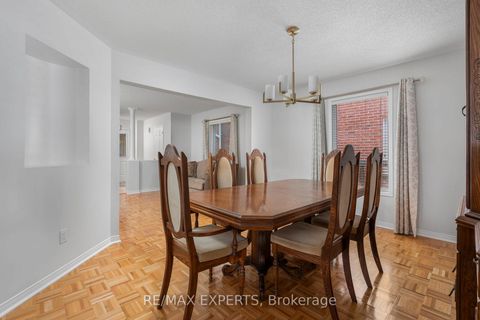 Photo 10 at 31 Monteith Crescent, Maple, Vaughan