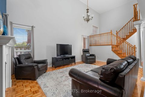 Photo 14 at 31 Monteith Crescent, Maple, Vaughan