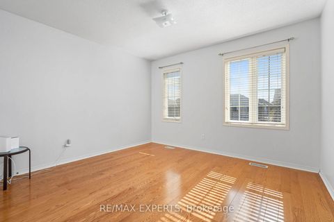 Photo 23 at 31 Monteith Crescent, Maple, Vaughan