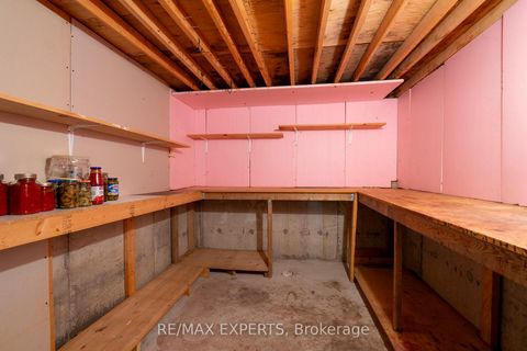 Photo 41 at 31 Monteith Crescent, Maple, Vaughan