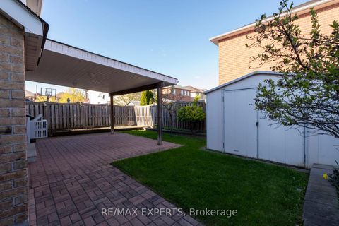 Photo 45 at 31 Monteith Crescent, Maple, Vaughan