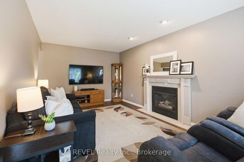 Photo 11 at 150 Fallingbrook Street, Pringle Creek, Whitby