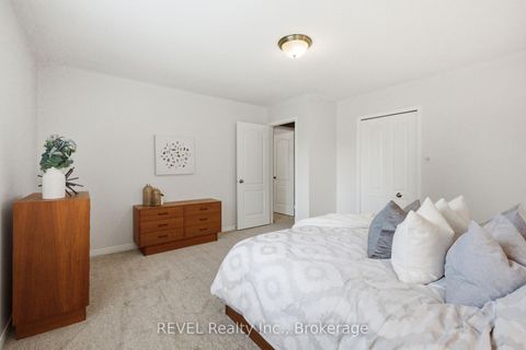 Photo 22 at 150 Fallingbrook Street, Pringle Creek, Whitby