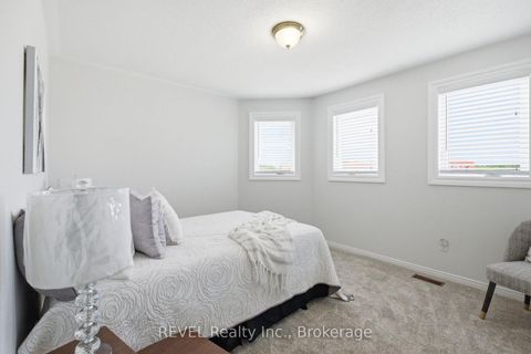 Photo 26 at 150 Fallingbrook Street, Pringle Creek, Whitby