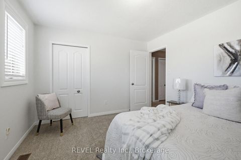 Photo 27 at 150 Fallingbrook Street, Pringle Creek, Whitby