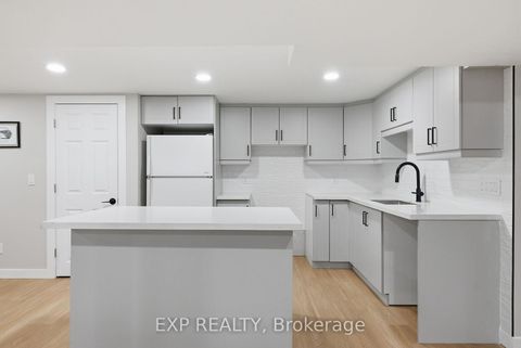 Photo 20 at 21 Canzone Drive, Bendale, Toronto