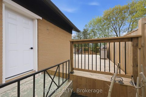 Photo 32 at 21 Canzone Drive, Bendale, Toronto