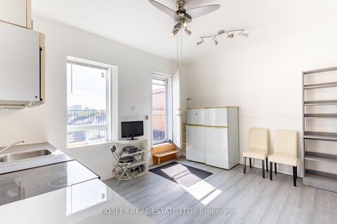 Photo 3 at 2963 Dundas Street W, Junction Area, Toronto