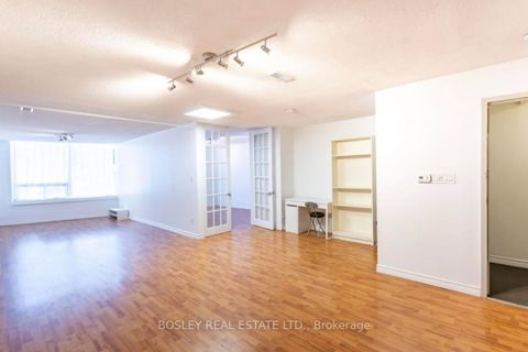 Photo 11 at 2963 Dundas Street W, Junction Area, Toronto