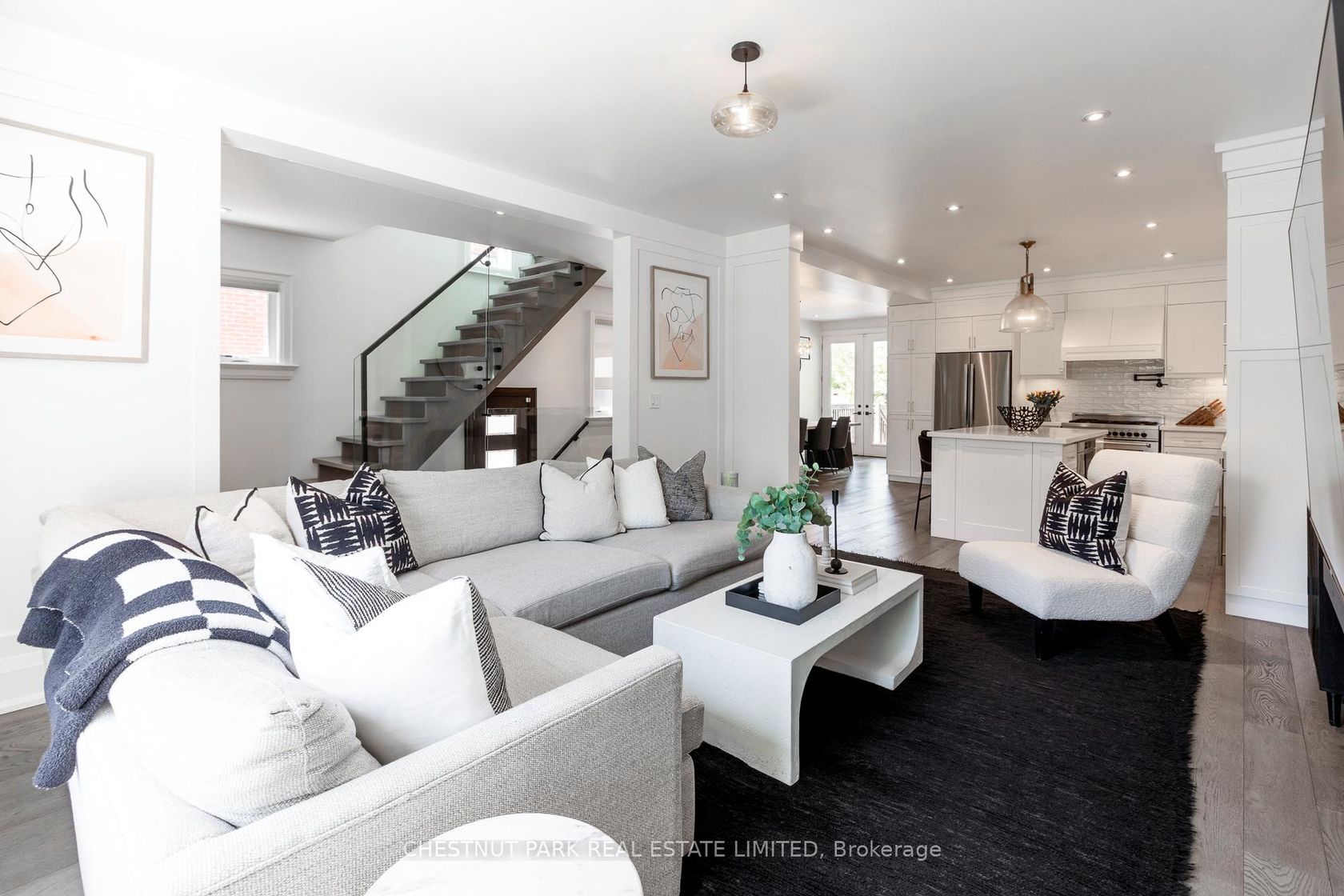 15 Edgewood Avenue, Woodbine Corridor, Toronto 
