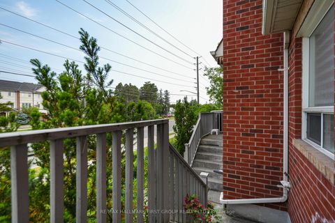 Photo 5 at 60 - 1865 Kingston Road, Village East, Pickering