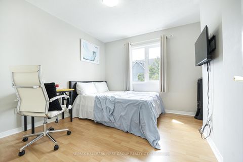 Photo 13 at 60 - 1865 Kingston Road, Village East, Pickering