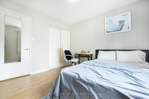 Photo 14 at 60 - 1865 Kingston Road, Village East, Pickering