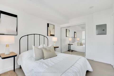 Photo 9 at 1011 - 16 Harrison Garden Boulevard, Willowdale East, Toronto