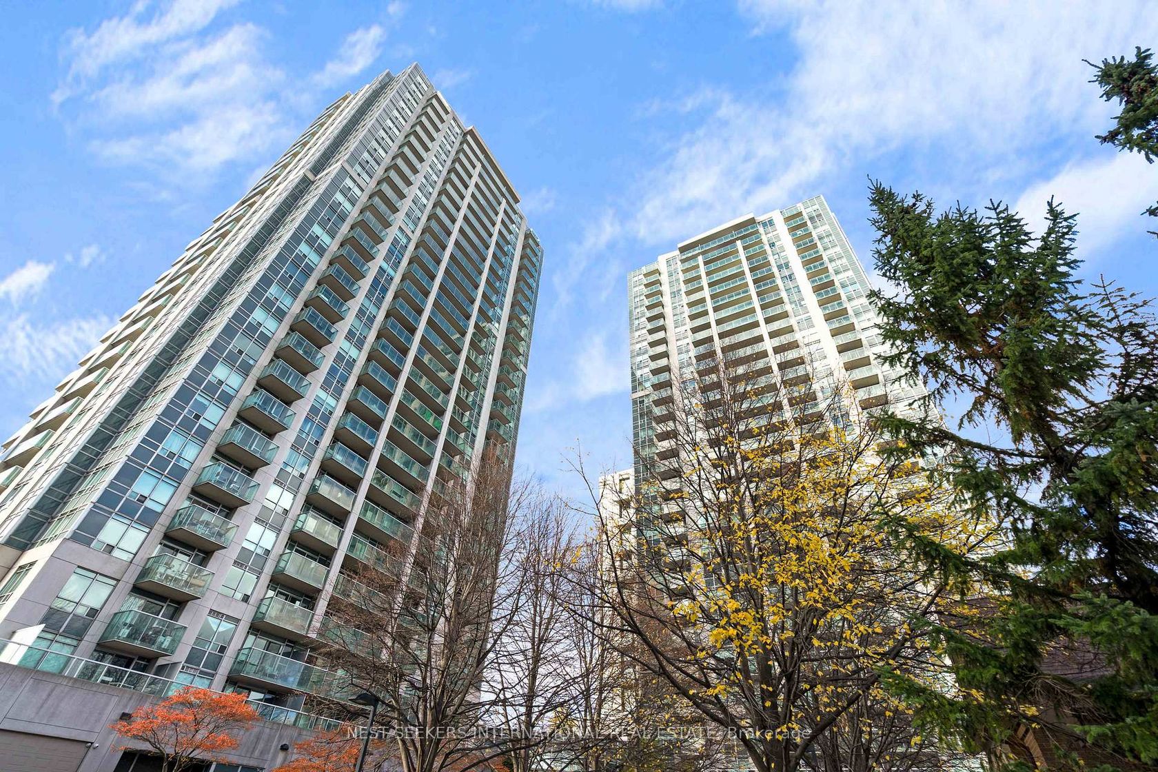 1011 - 16 Harrison Garden Boulevard, Willowdale East, Toronto 