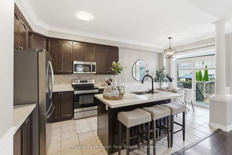 Photo 6 at 170 Harbourside Drive, Port Whitby, Whitby