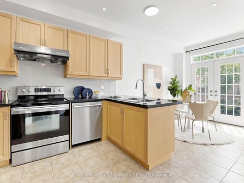 Photo 11 at 53 - 280 Paradelle Drive, Oak Ridges Lake Wilcox, Richmond Hill