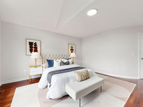 Photo 19 at 53 - 280 Paradelle Drive, Oak Ridges Lake Wilcox, Richmond Hill