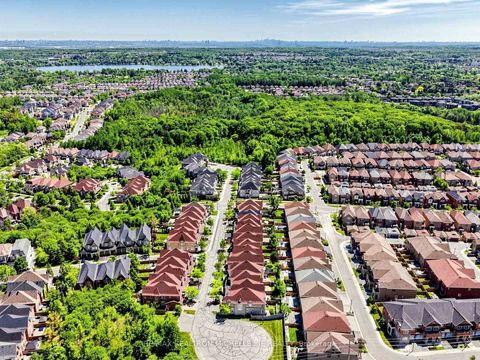 Photo 44 at 53 - 280 Paradelle Drive, Oak Ridges Lake Wilcox, Richmond Hill