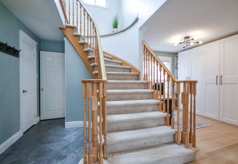 Photo 9 at 1 Hawkins Drive, Ardagh, Barrie