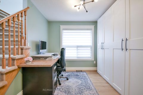 Photo 10 at 1 Hawkins Drive, Ardagh, Barrie