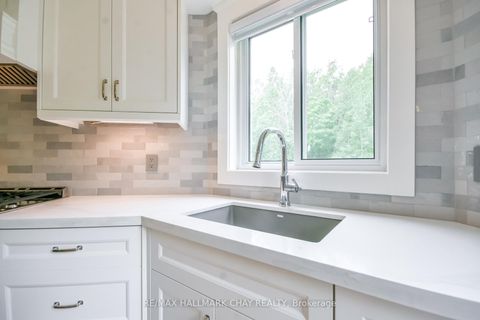 Photo 17 at 1 Hawkins Drive, Ardagh, Barrie