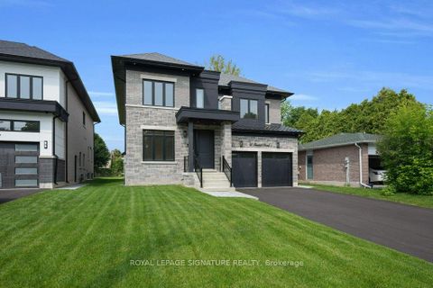 Photo 2 at 92 Howard Road, Leslie Valley, Newmarket