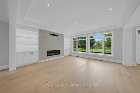 Photo 5 at 92 Howard Road, Leslie Valley, Newmarket