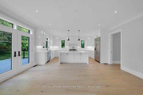 Photo 7 at 92 Howard Road, Leslie Valley, Newmarket