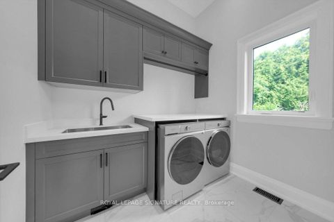 Photo 14 at 92 Howard Road, Leslie Valley, Newmarket