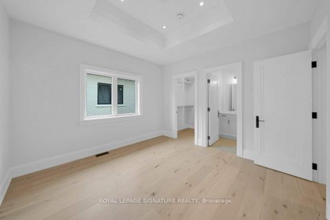 Photo 24 at 92 Howard Road, Leslie Valley, Newmarket