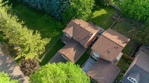 Photo 1 at 1027 Benton Crescent, Liverpool, Pickering
