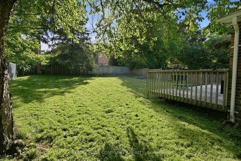 Photo 2 at 1027 Benton Crescent, Liverpool, Pickering