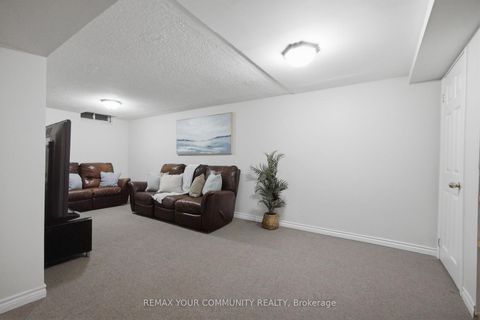 Photo 29 at 1027 Benton Crescent, Liverpool, Pickering