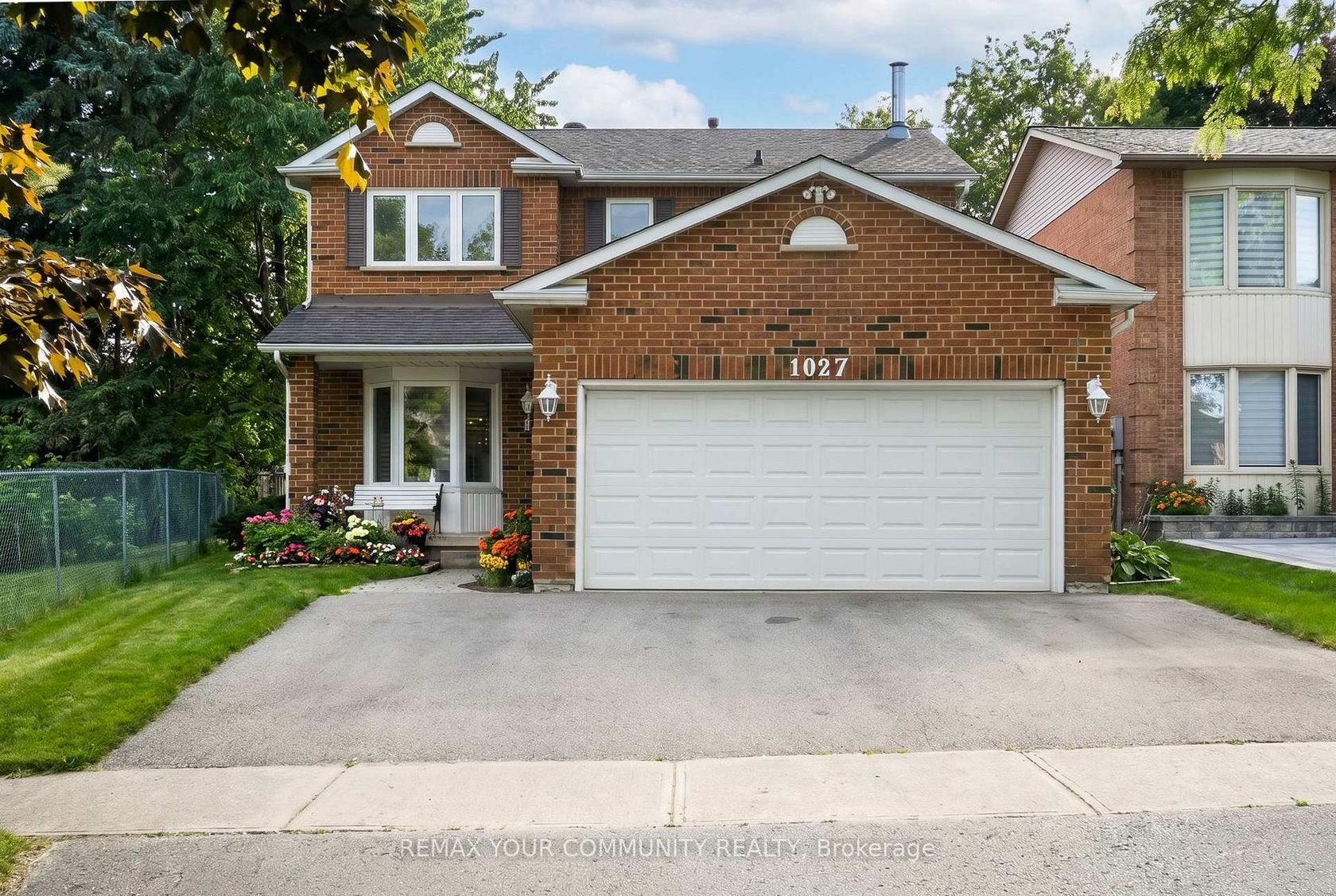 1027 Benton Crescent, Liverpool, Pickering 