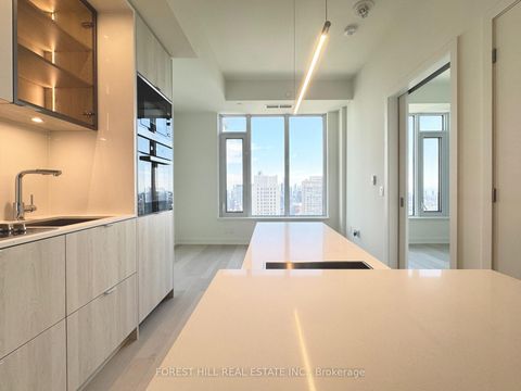 Photo 2 at 4508 - 11 Yorkville Avenue, Annex, Toronto