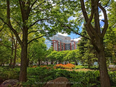 Photo 20 at 608 - 550 Queens Quay W, Waterfront Communities C1, Toronto