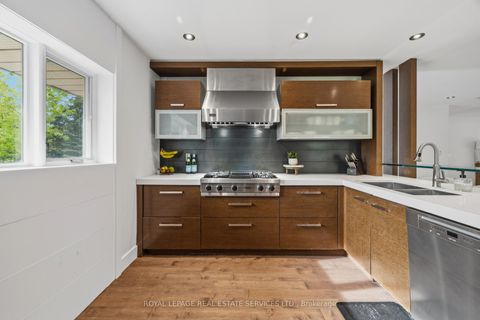 Photo 6 at 27 Princess Anne Crescent, Rosethorn, Toronto