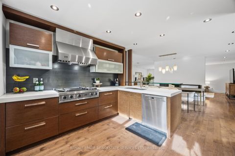 Photo 7 at 27 Princess Anne Crescent, Rosethorn, Toronto