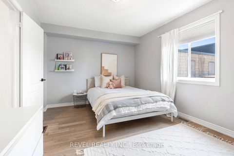 Photo 29 at 8 Grogan Mews, Junction, Toronto