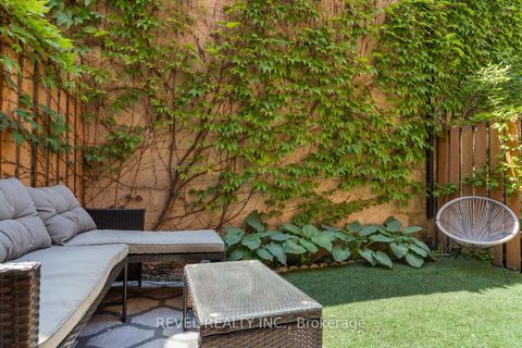 Photo 33 at 8 Grogan Mews, Junction, Toronto