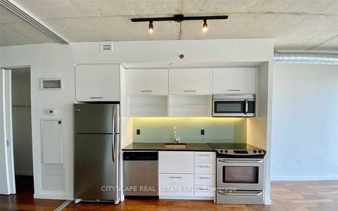 Photo 3 at 1223 - 32 Trolley Crescent, Moss Park, Toronto