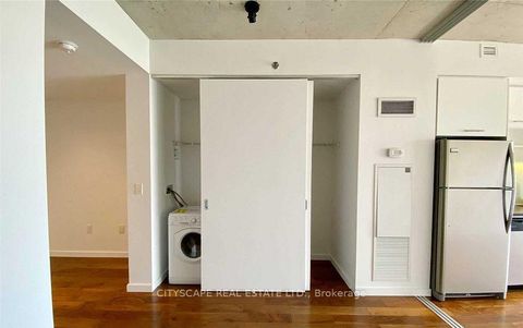 Photo 8 at 1223 - 32 Trolley Crescent, Moss Park, Toronto