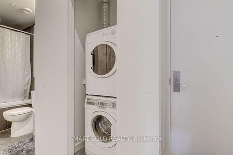 Photo 13 at 323 - 5 St Joseph Street, Bay Street Corridor, Toronto