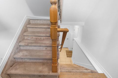 Photo 2 at 77 Franks Way, Allandale, Barrie